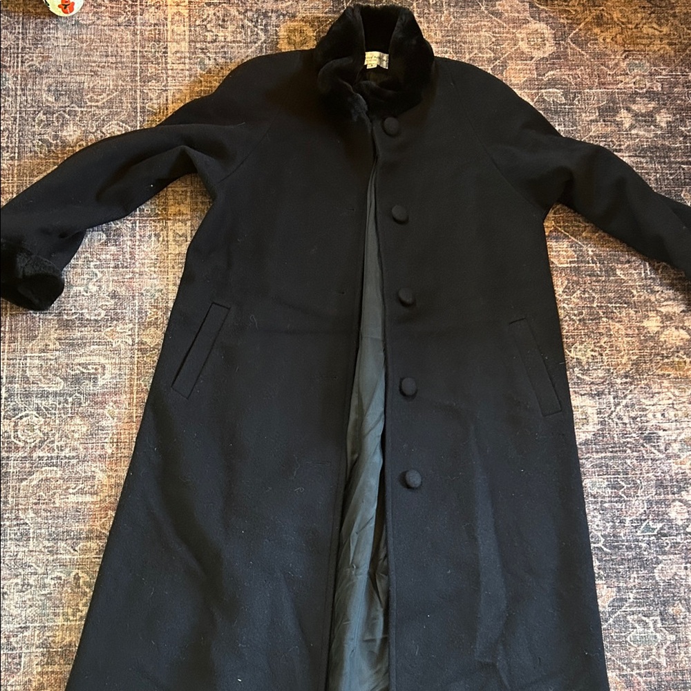 Women’s Timeless Luxury Black Wool Coat with fur